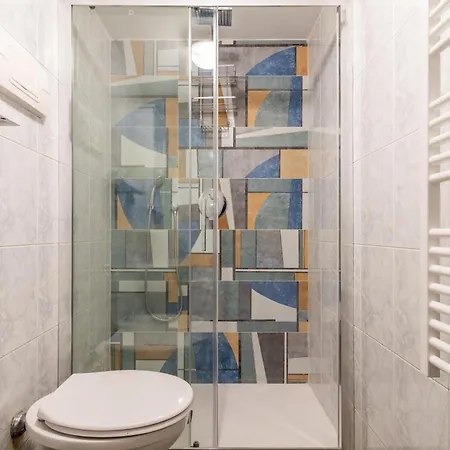Enzo Flexyrent Apartament *